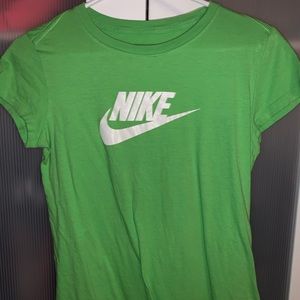 Nike t shirt